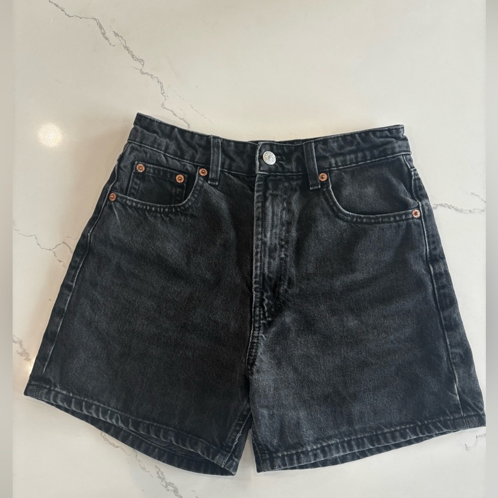Zara High Rise Jean Shorts | EUC!